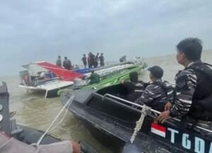 Kemenhub Pastikan 12 Korban Speedboat Mister Un Selamat, Nakhoda Masih Dicari - BeritaEropa.com