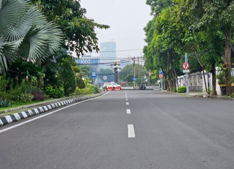 Bobby Nasution Prioritaskan Pembangunan Jalan Strategis di Nias Utara