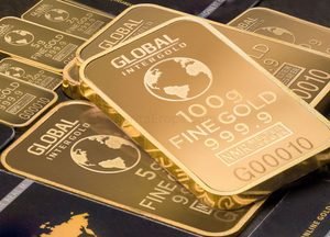 Harga Emas Pegadaian Senin: Antam Rp2,642 Juta per Gram