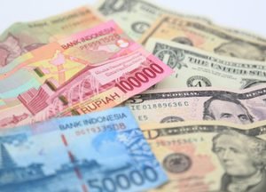 Rupiah Menguat 55 Poin ke Rp17.577 per Dolar AS - BeritaEropa.com